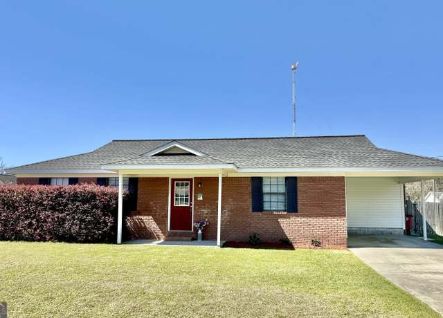 Property at 5612 Hickory Dr, Patterson, GA 31557, 3 beds, 2 baths