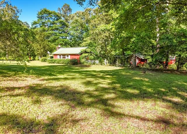 Property at 202 Catalina Dr, Martin, GA 30557, 1 bed, 1 bath