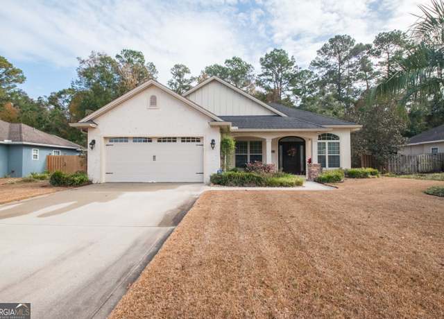 Property at 270 Country Walk Cir, Brunswick, GA 31525, 3 beds, 2 baths