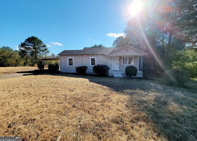 Property at 1010 Motley St, Lagrange, GA 30241, 3 beds, 2 baths