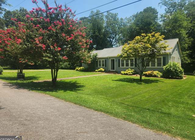 Property at 142 Griffin Dr, Carrollton, GA 30117, 3 beds, 2 baths