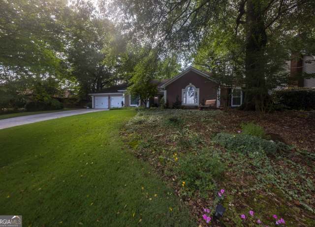 Property at 6544 Mink Dr, Midland, GA 31820, 4 beds, 3.5 baths