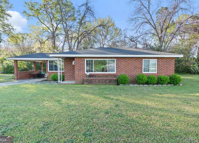 Property at 611 S Camellia Blvd, Fort Valley, GA 31030, 2 beds, 1 bath