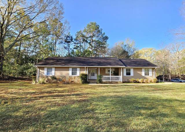 Property at 195 Wolfe Ln, Athens, GA 30605, 3 beds, 2 baths