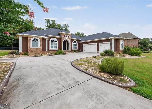Property at 111 Madison North Dr, Macon, GA 31220, 5 beds, 4 baths