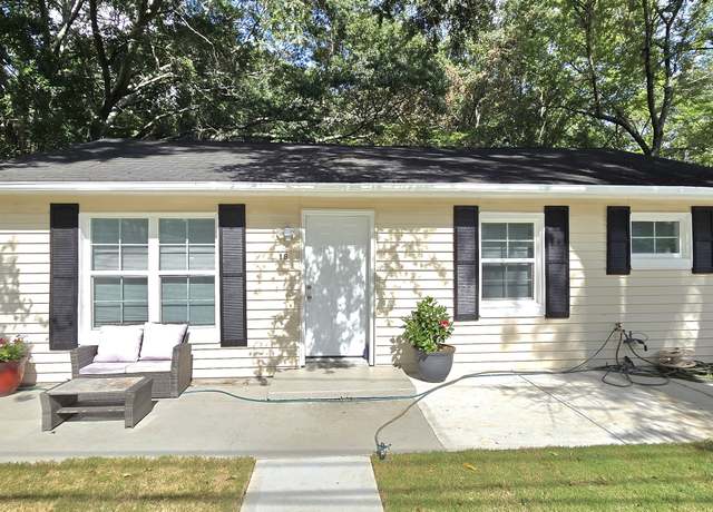Property at 18 Helms St, Newnan, GA 30263, 3 beds, 2 baths