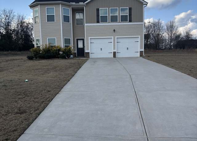 Property at 804 Clydes Way, Jackson, GA 30233, 5 beds, 3 baths