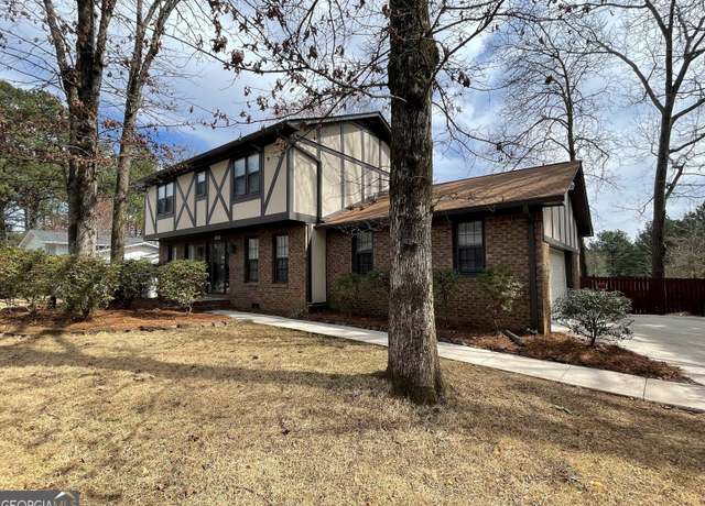 Property at 121 Kenwood Dr SW, Rome, GA 30165, 3 beds, 2.5 baths