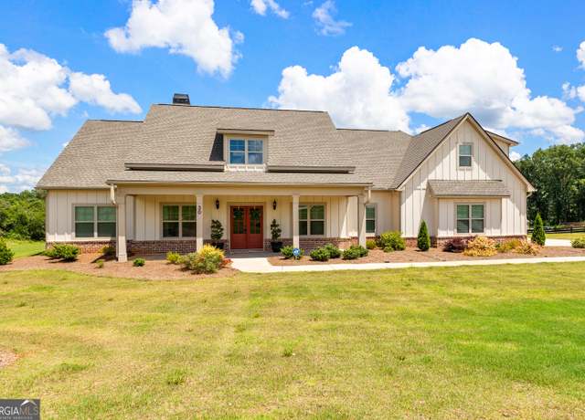 Property at 30 Linton Estates Ave, Newnan, GA 30263, 4 beds, 4.5 baths