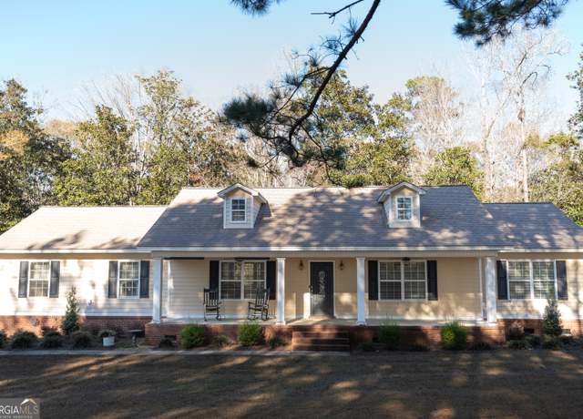 Property at 1217 Pine Park Rd, Cairo, GA 39828, 3 beds, 2 baths