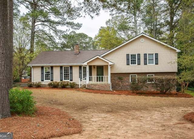 Property at 35 EAST Honeysuckle Ln, Carrollton, GA 30116, 3 beds, 2.5 baths