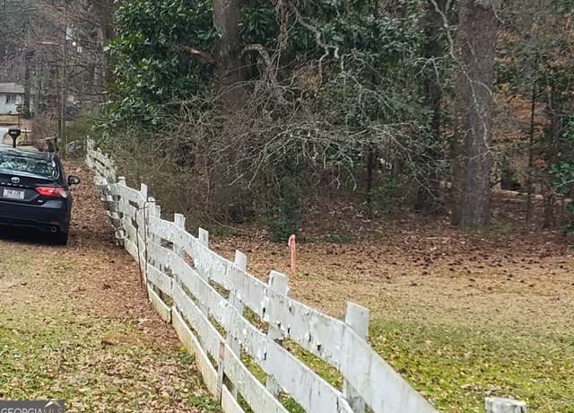 Property at 748 SW Glore Cir SW, Mableton, GA 30126