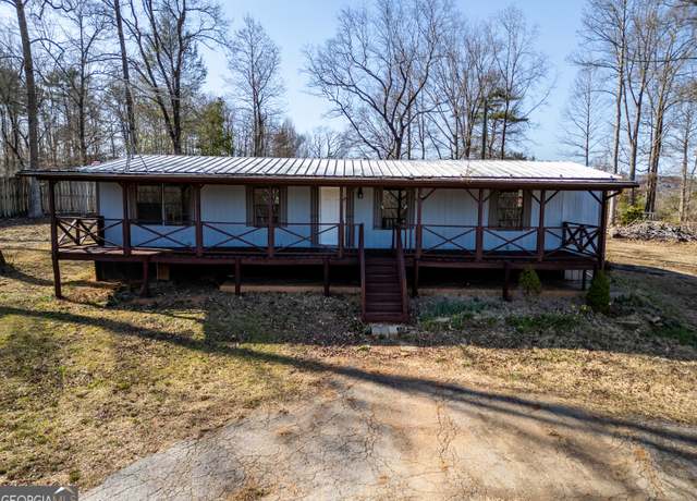 Property at 255 Woodville Heights Cir, Clarkesville, GA 30523, 3 beds, 2 baths