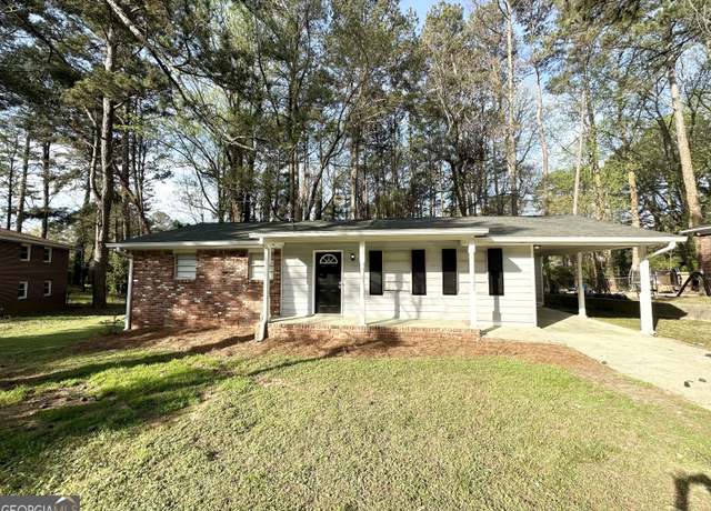 Property at 2087 John Wesley Ct, Decatur, GA 30035, 3 beds, 2 baths