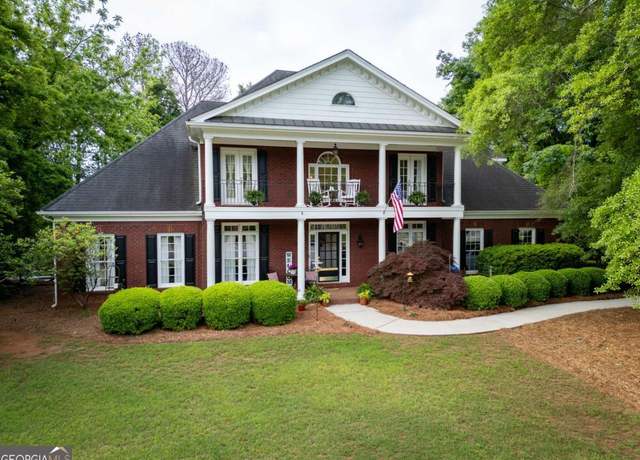 Property at 1060 Fox Hollow Ct, Statham, GA 30666, 5 beds, 3.5 baths