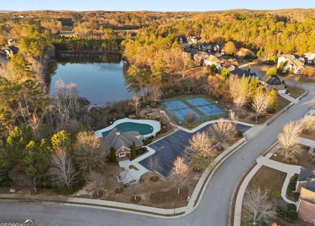 Property at 3224 Wolf Club Ln SW, Atlanta, GA 30349, 5 beds, 2.5 baths