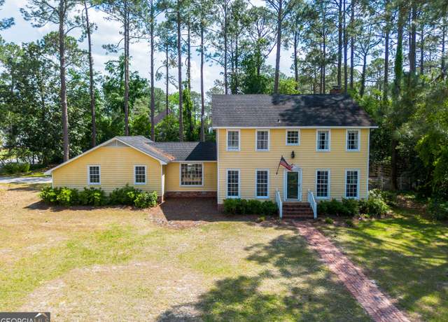 Property at 1312 Atlantic Ave, Waycross, GA 31501, 4 beds, 2.5 baths