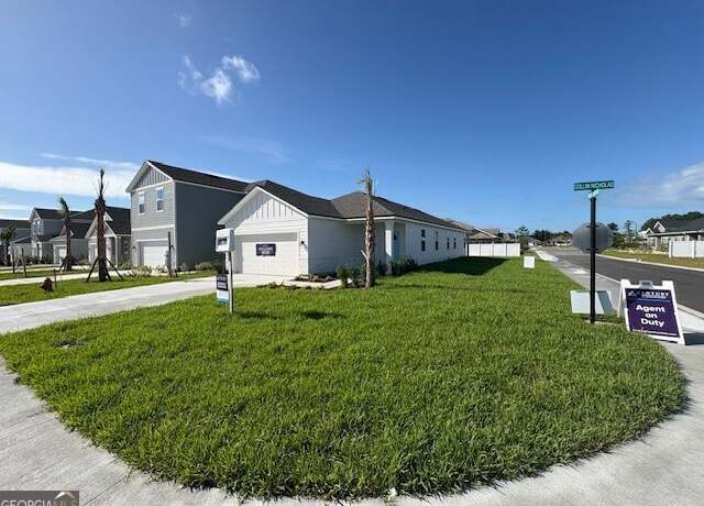 Property at 200 Colin Nicholas Dr, Kingsland, GA 31548, 3 beds, 2 baths