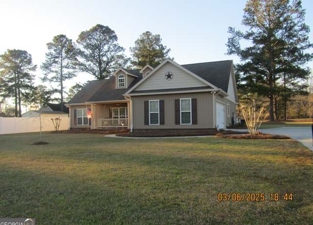 Property at 503 E Mica Ct, Statesboro, GA 30461, 3 beds, 2 baths