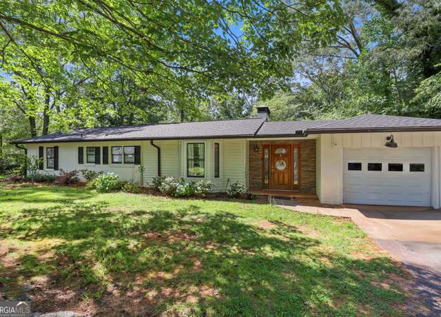 Property at 201 Georgia St, Demorest, GA 30535, 3 beds, 2 baths