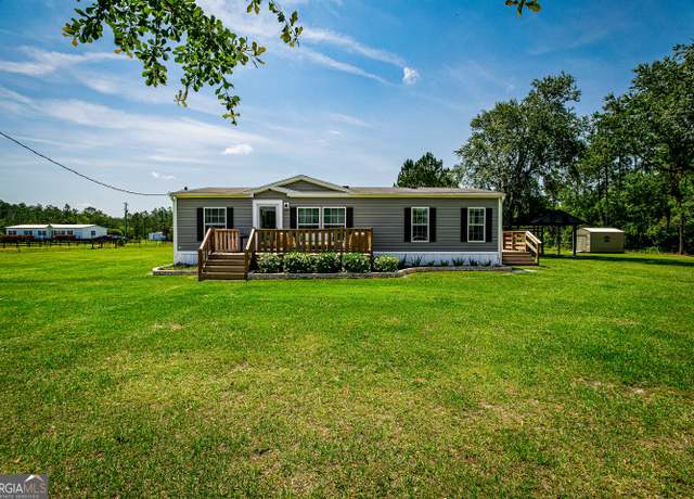 Property at 527 Buckshot Rd, St. George, GA 31562, 3 beds, 2 baths