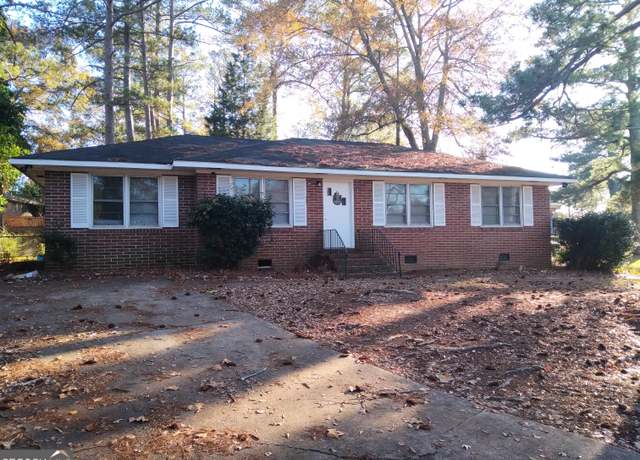 Property at 4158 Log Cabin Dr, Macon, GA 31204, 3 beds, 1.5 baths