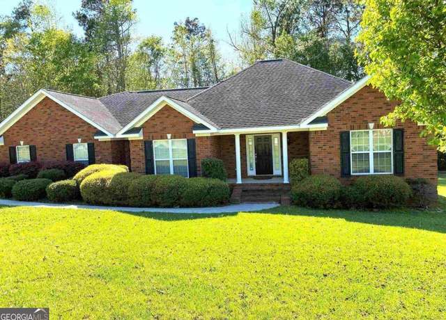 Property at 154 Blue Ridge Dr, Statesboro, GA 30458, 3 beds, 2.5 baths