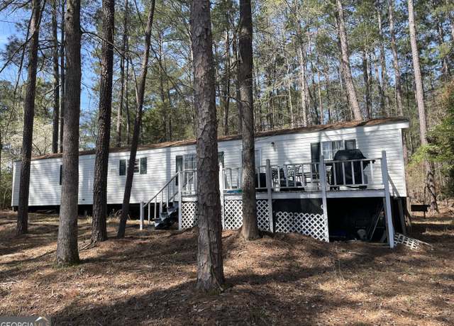 Property at 223 Wildwood Dr, Sparta, GA 31087, 2 beds, 2 baths