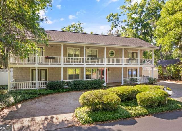 Property at 701 Third Ave, St. Simons, GA 31522, 5 beds, 3.5 baths