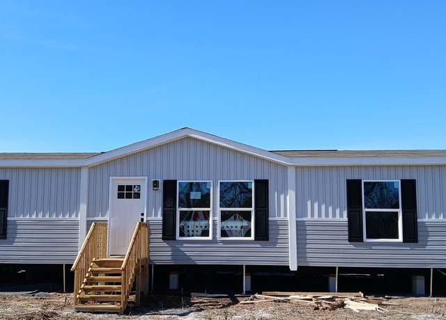 Property at 578 Grande Ave, Folkston, GA 31537, 3 beds, 2 baths