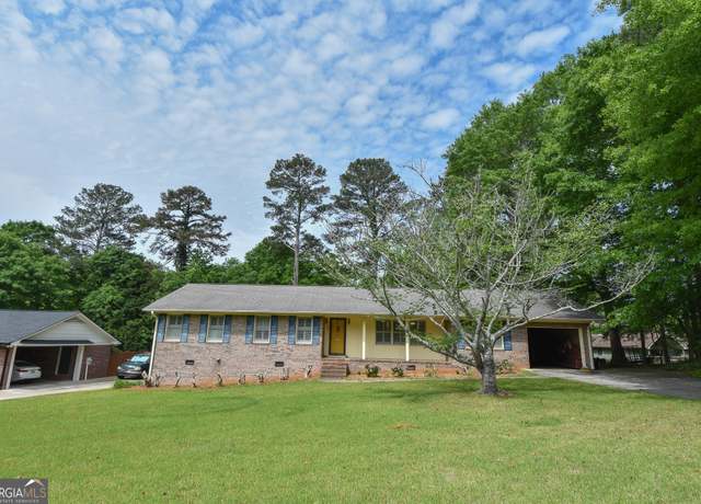 Property at 105 Jewel Dr, Griffin, GA 30224, 4 beds, 2 baths