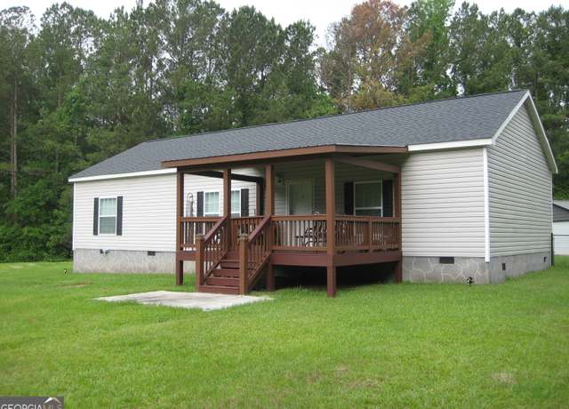 Property at 1044 Union School Rd, Molena, GA 30258, 3 beds, 2 baths