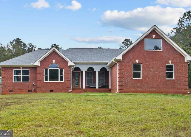 Property at 90 Bunn Rd, Forsyth, GA 31029, 3 beds, 2.5 baths