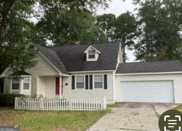 Property at 2003 Oriole Way, Tifton, GA 31793, 3 beds, 2 baths
