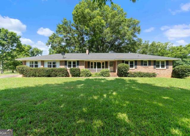 Property at 342 Dennis Station Rd, Eatonton, GA 31024, 4 beds, 2.5 baths