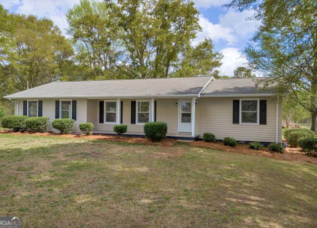 Property at 120 Stone Bridge Ter, Lavonia, GA 30553, 2 beds, 1 bath