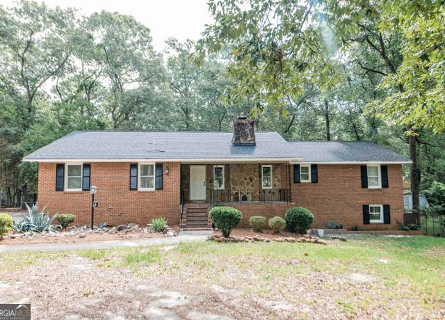 Property at 139 Old Oak Rd, Byron, GA 31008, 5 beds, 3.5 baths