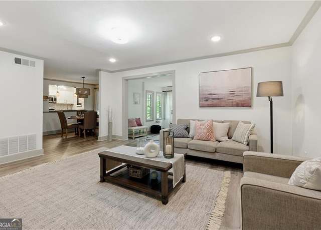 Property at 178 Barone Pl NW, Atlanta, GA 30327, 2 beds, 2 baths