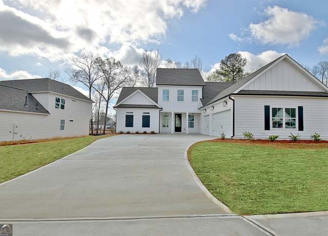 Property at 130 Putney Way, Senoia, GA 30276, 4 beds, 3.5 baths