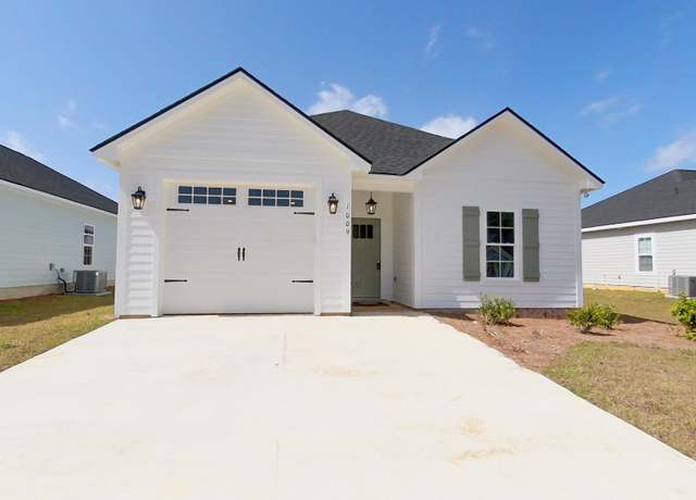 Property at 1009 Syrup Mill Creek Ln, Cairo, GA 39828, 3 beds, 2 baths