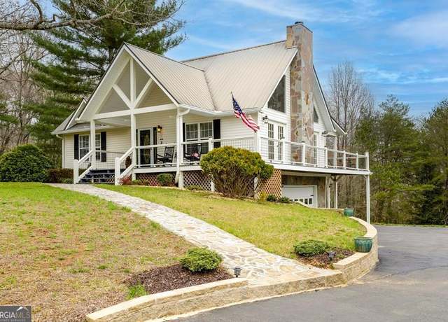 Property at 3601 Swallows Creek Rd, Hiawassee, GA 30546, 3 beds, 3.5 baths