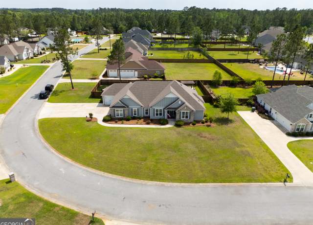 Property at 7365 Crabtree Xing E, Hahira, GA 31632, 4 beds, 3 baths