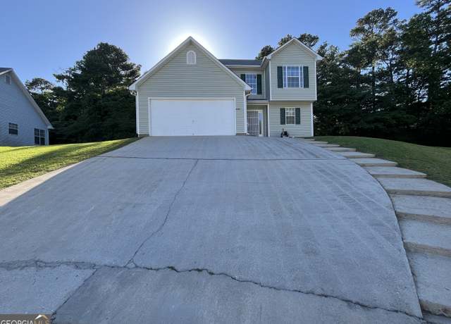 Property at 5627 Isleworth Ct, Atlanta, GA 30349, 3 beds, 2.5 baths