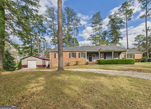 Property at 451 Pierce Ave, Macon, GA 31204, 3 beds, 2 baths