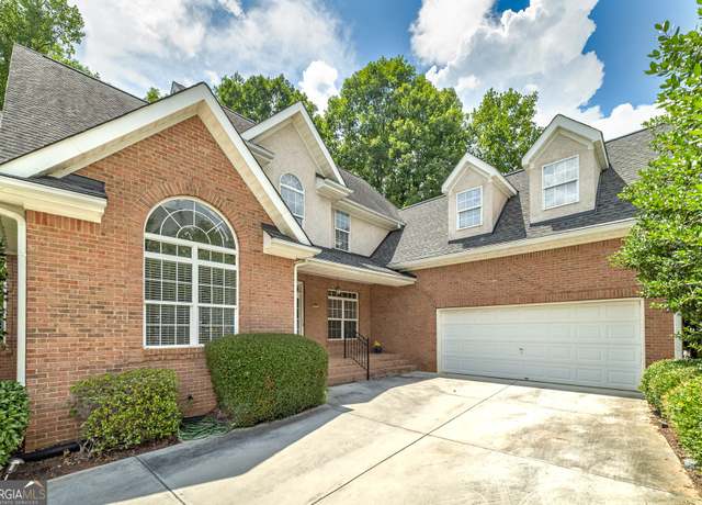 Property at 135 Eagles Club Dr, Stockbridge, GA 30281, 4 beds, 3.5 baths