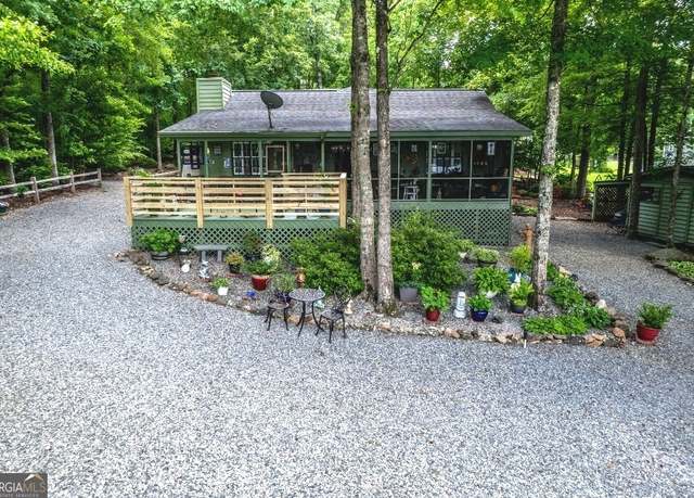 Property at 102 Montego Ct NW, Milledgeville, GA 31061, 3 beds, 2 baths