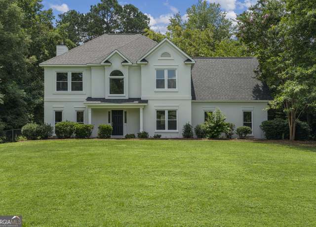 Property at 129 Sunny Point Cir, Lagrange, GA 30240, 5 beds, 2.5 baths