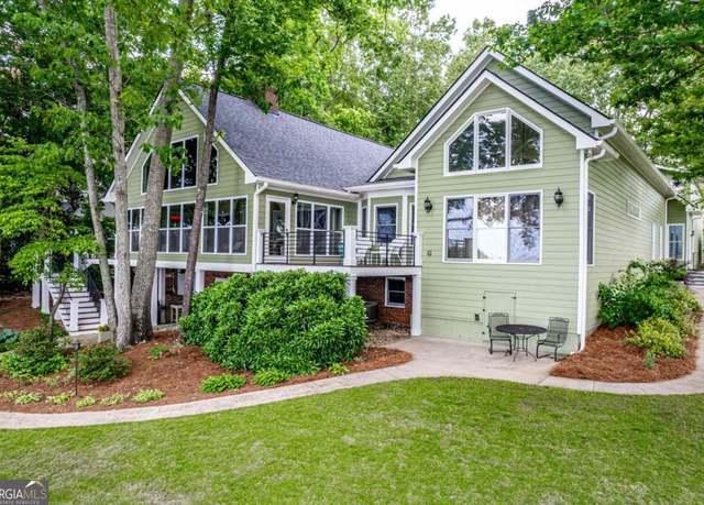 Property at 165 Lakeview Dr, Eatonton, GA 31024, 6 beds, 6.5 baths