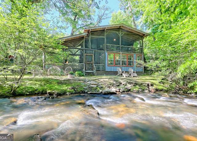 Property at 605 W Wildcat Rd, Clarkesville, GA 30523, 3 beds, 2 baths
