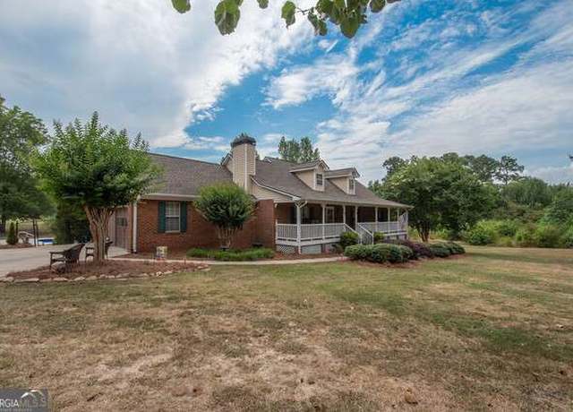 Property at 245 Jewel Blf, Fayetteville, GA 30214, 4 beds, 3 baths